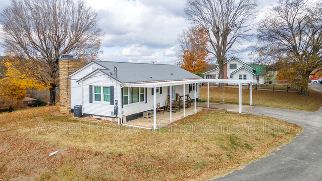 Building Photo - 5108 E Governor John Sevier Hwy