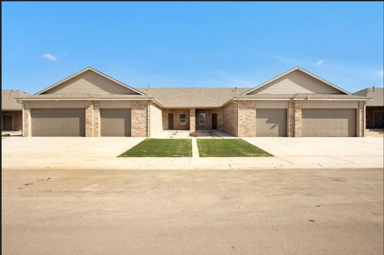 1818 Corpus Ave, Wolfforth, TX 79382 Townhome Rentals in Wolfforth TX