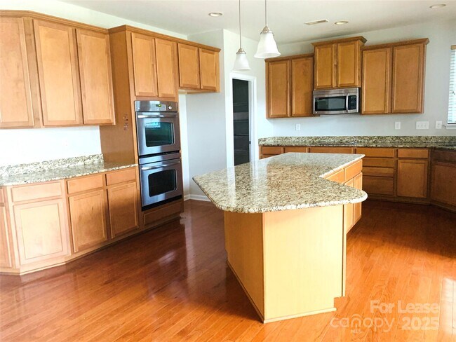 Foto del edificio - 1472 Chandler Ave NW