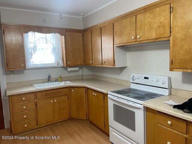 Building Photo - 515 E Elm St