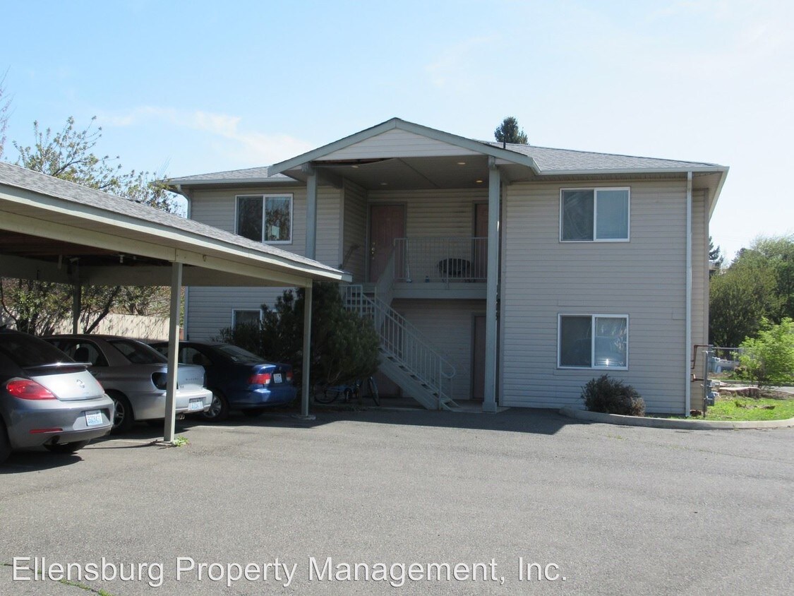 Primary Photo - 2 br, 1 bath Apartment - 1005 N Willow St.