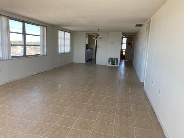 Building Photo - 8950 Park Blvd #610