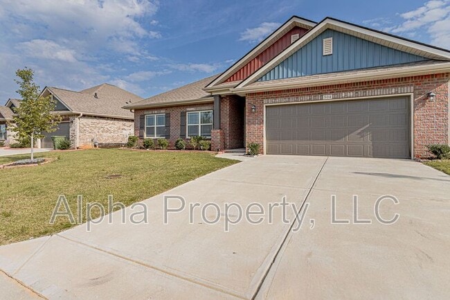 Building Photo - 504 Flying Squirrel Wy