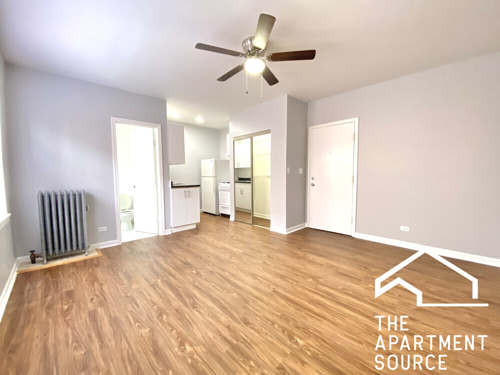 Foto principal - 4241 N Kenmore Ave