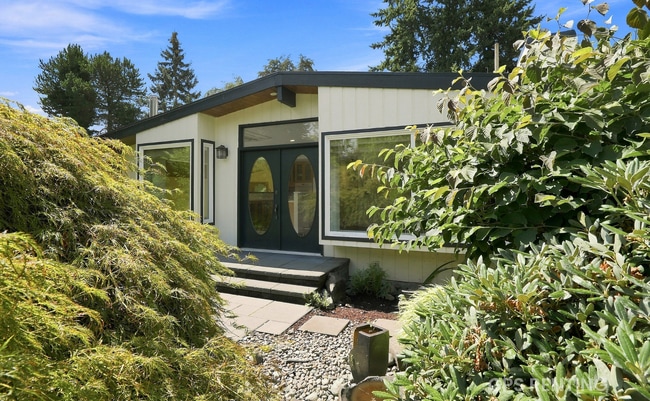 Photo - 17224 Beach Drive NE,- House