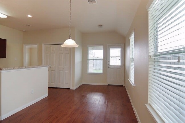 Foto del edificio - 18743 N Lyford Dr