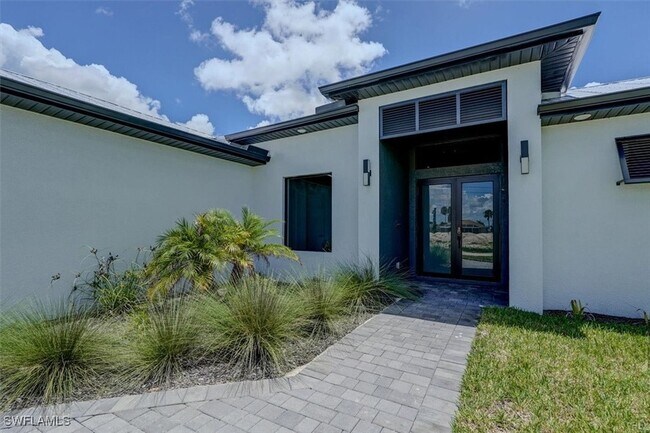 Building Photo - 1227 NW 40th Pl