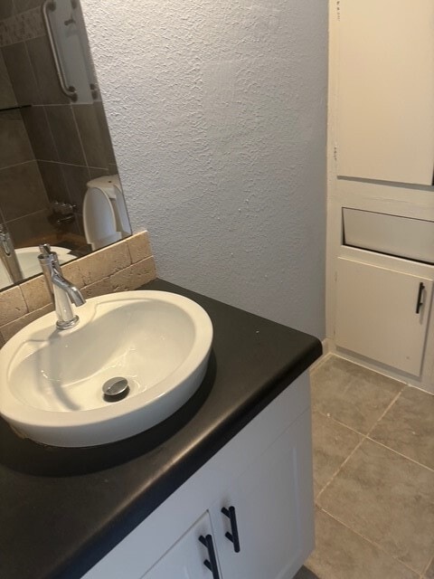 Foto del edificio - 2806 Summertime Dr