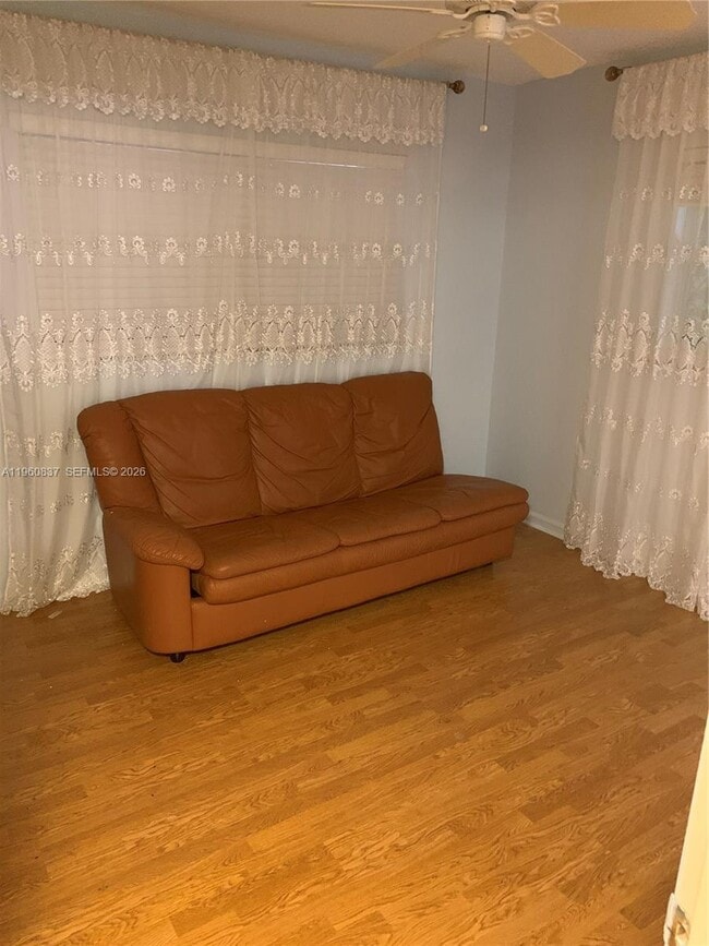 Foto del edificio - 3500 SW Natura Blvd