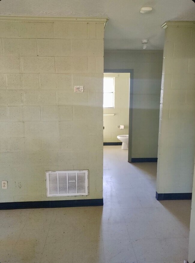 Foto del edificio - 370 E Gordon Ave