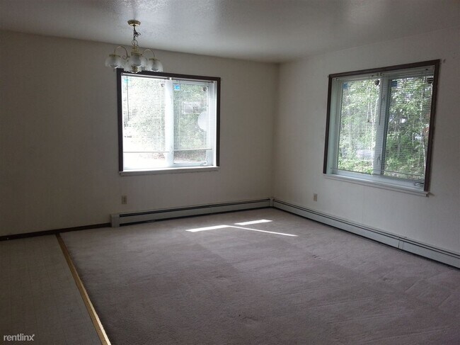 Building Photo - 2 br, 1 bath 4plex - 4830 Da Niece St 4830...