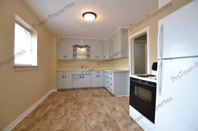 Foto del edificio - 120 E North St