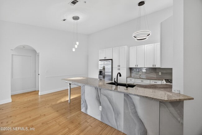 Building Photo - 13810 Sutton Park Dr N