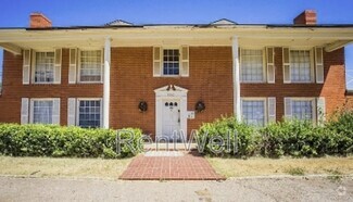 Building Photo - 1310 65th Dr