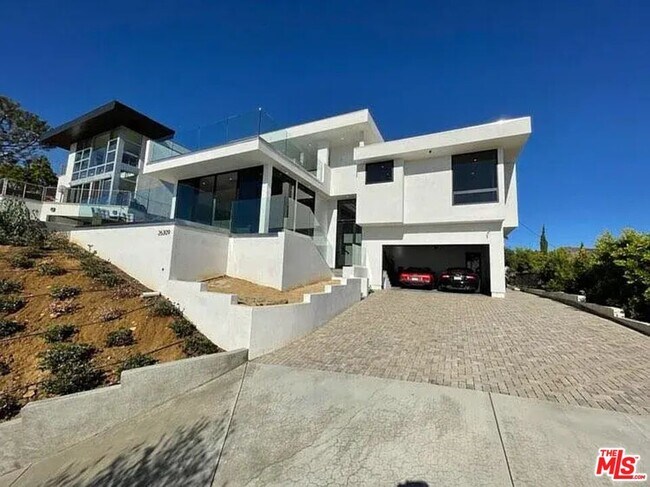Foto del edificio - 26309 Lockwood Rd