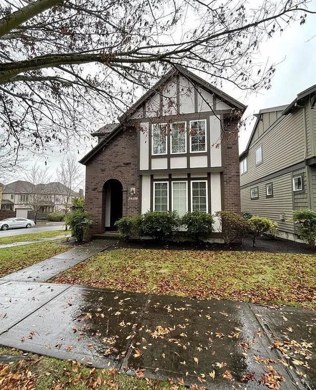 LOVELY VINE House Rental in Wilsonville, OR