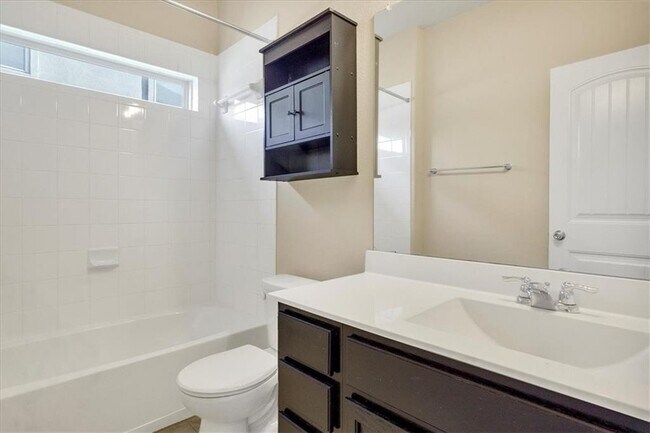Foto del edificio - 1461 Hamiltons Wy