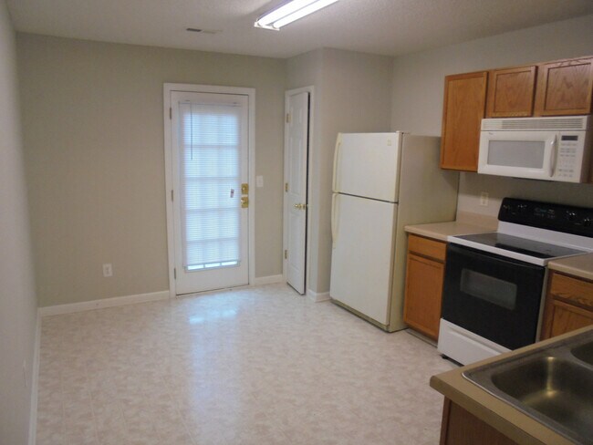 Building Photo - Duplex Unit for Rent in Kernersville
