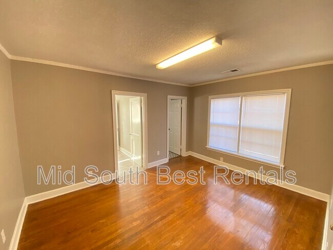 Foto del edificio - 2000 North Pkwy