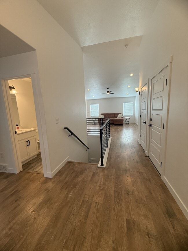 Foto del edificio - 881 W Sagewood Dr