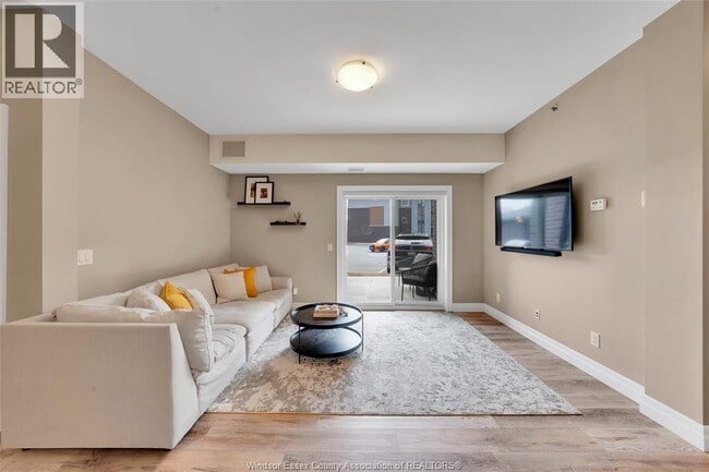 Building Photo - 5840 Newman Blvd