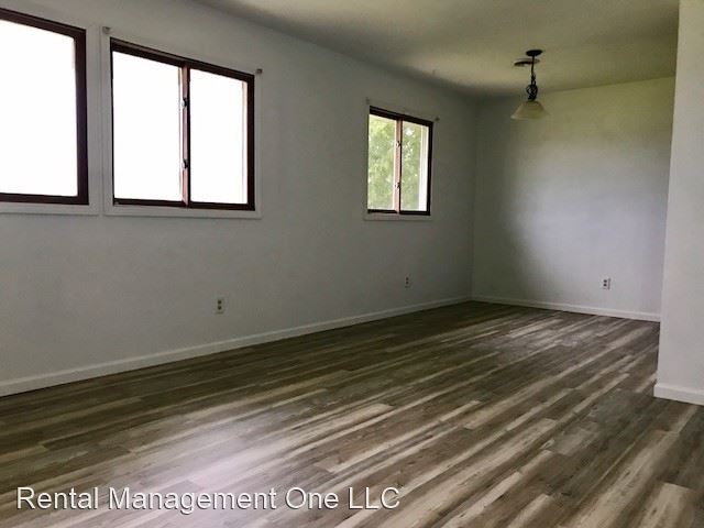 Building Photo - 2 br, 1 bath Apartment - 3411 Mahoney Dr