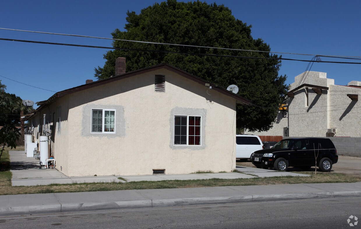 Building Photo - 1331 6th St