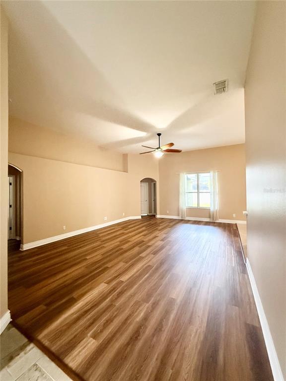 Building Photo - 27202 Fordham Dr