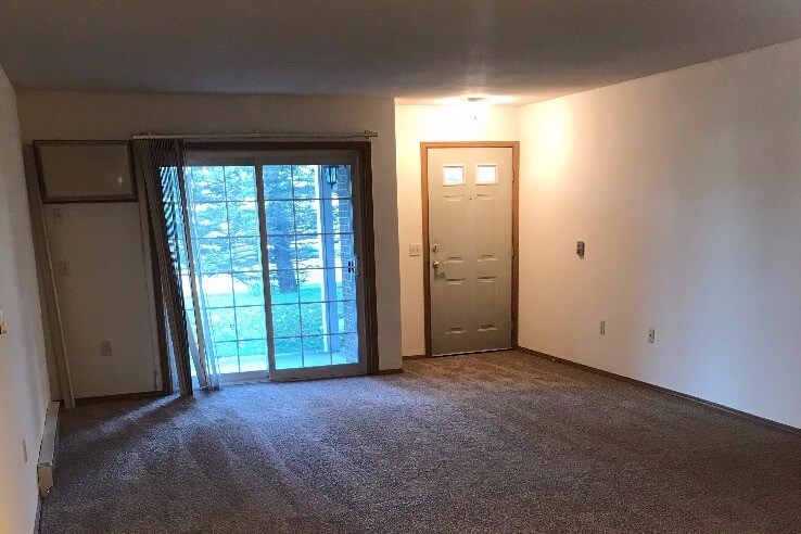 Primary Photo - 200 Park Ln