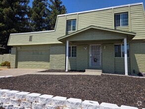Building Photo - 2788 Owens St