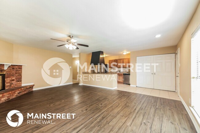 Foto del edificio - 228 Rockcrest Dr