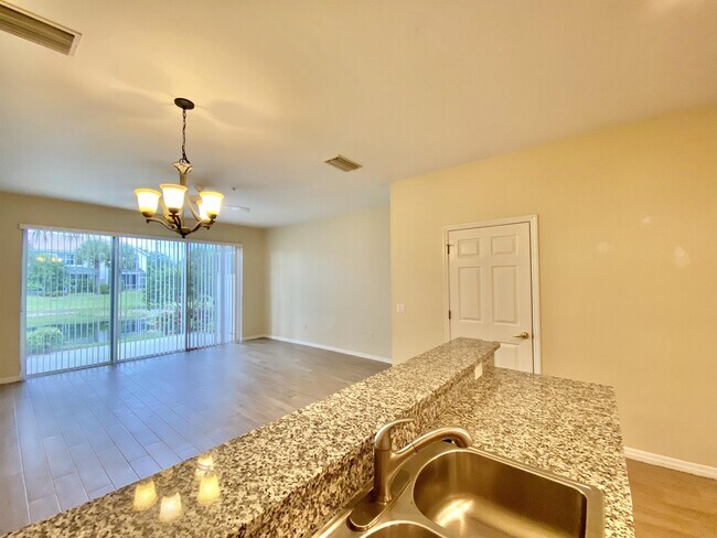 Foto del edificio - 860 Hampton Cir