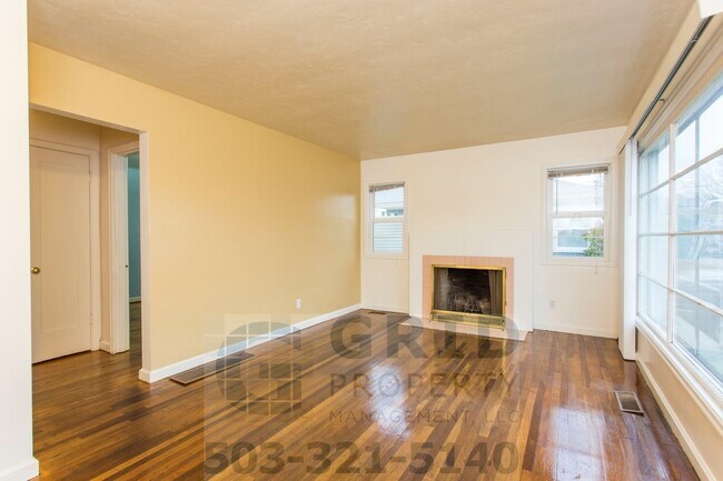 Foto del edificio - 2 Bedroom House Available in Kenton Area!