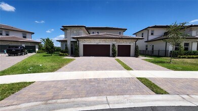 Building Photo - 12347 Green Oak Dr