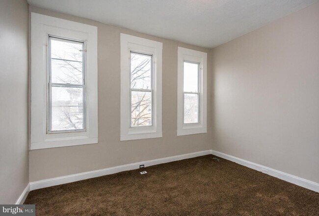 Foto del edificio - 347 S Smallwood St