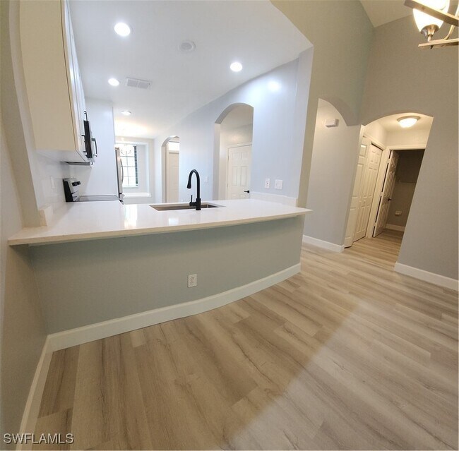 Building Photo - 7745 Woodbrook Cir