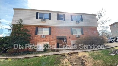 Building Photo - 5877 Shadymist Ln