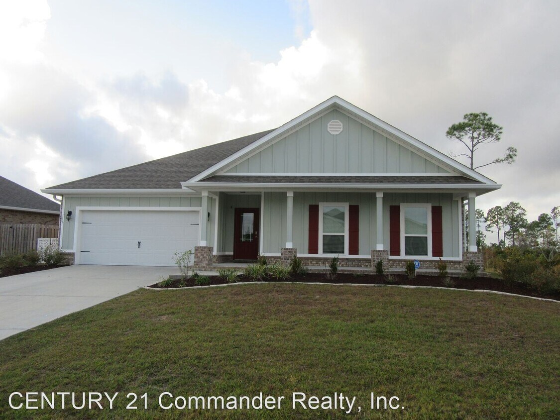 4 br, 2.5 bath House 351 Grafton Street House Rental in Southport