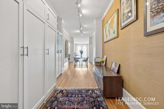Foto del edificio - 3426 16th St NW