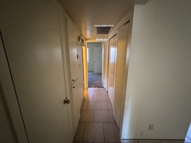 Foto del edificio - 4261 N 68th Dr