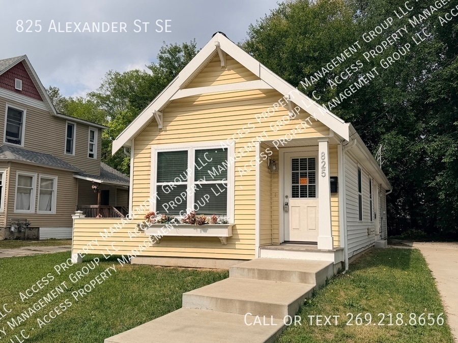 Foto principal - 825 Alexander St SE