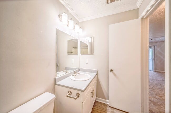 Foto del edificio - Auburn Flats