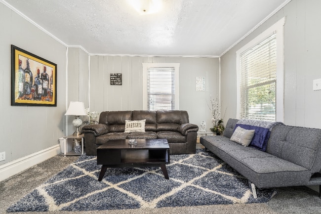 Photo - 2700 S 600 E House