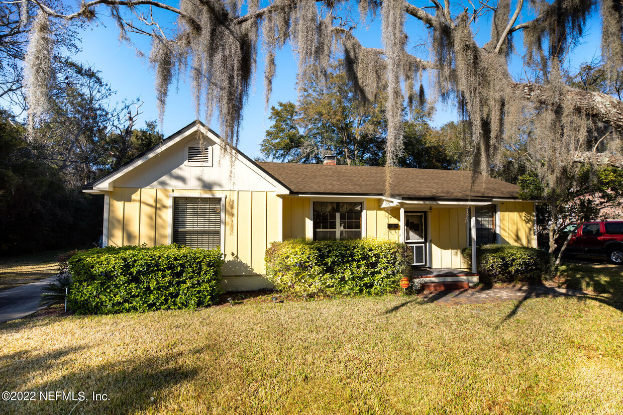 Foto principal - 9725 Doolittle Rd