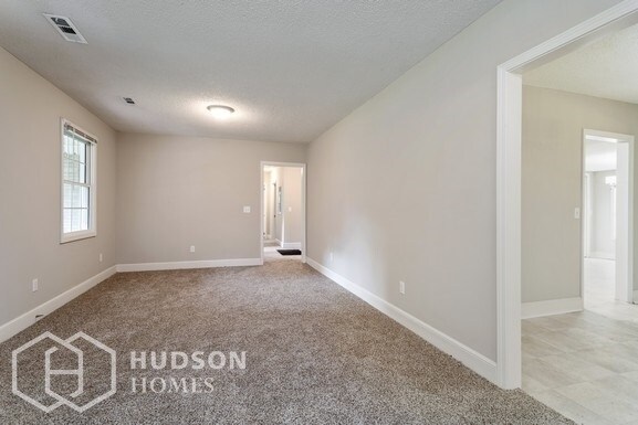 Building Photo - 967 Meadowbrook Rd