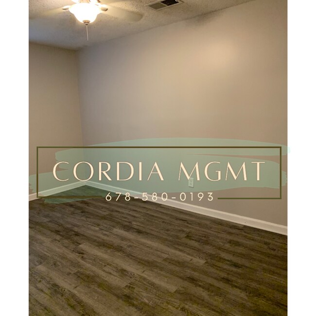 Foto del edificio - Simple and Updated Ranch Style Home and Beautiful Back Yard.