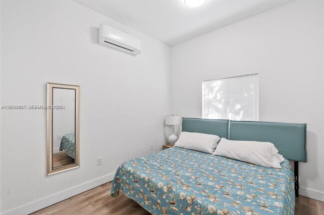 Foto del edificio - 830 SE 14th St