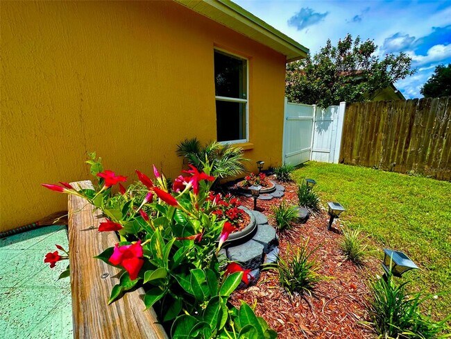 Building Photo - 3236 Merlot Dr