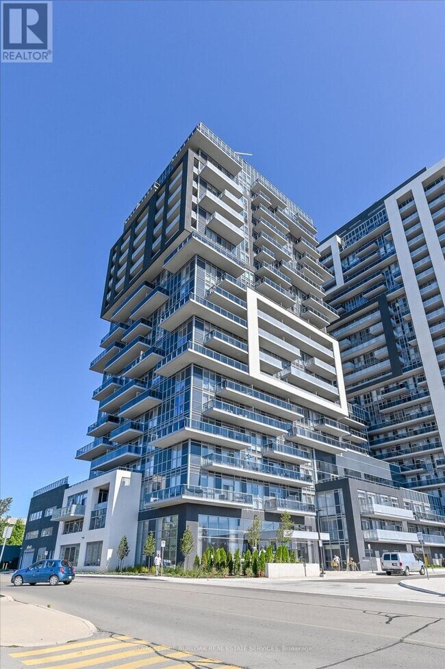 Building Photo - 2087-2087 Fairview St