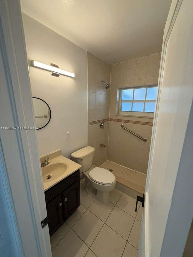 Foto del edificio - 4000 SW 16th Terrace